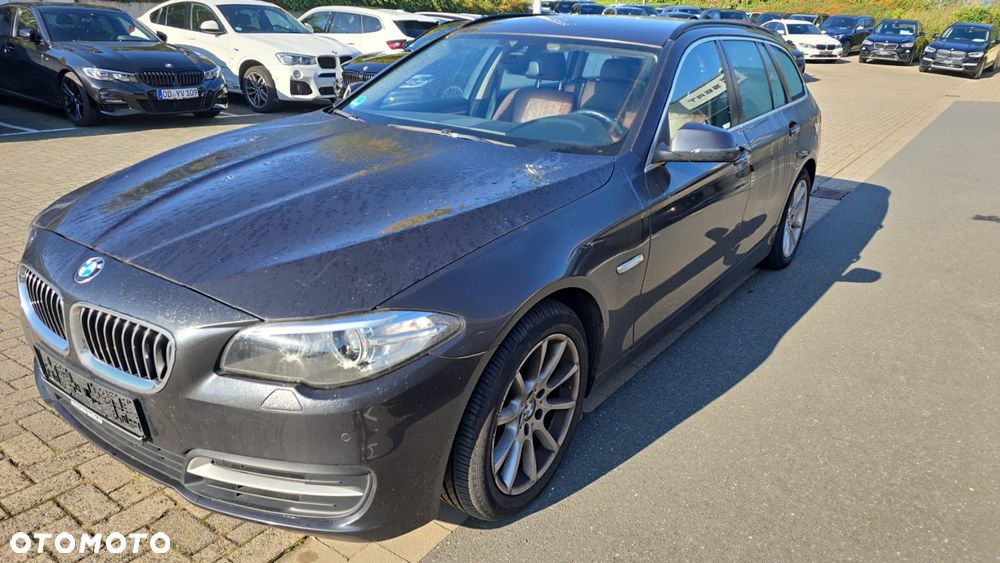 BMW Seria 5 520d xDrive Luxury Line sport - 1