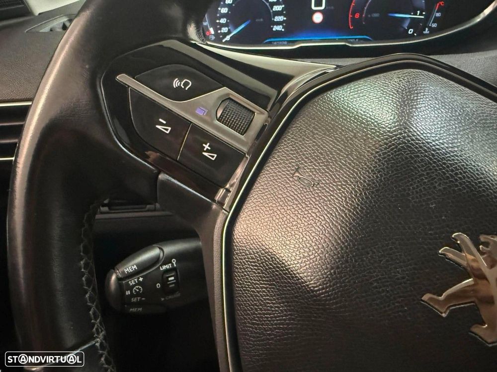 Peugeot 3008 1.5 BlueHDi Active - 20