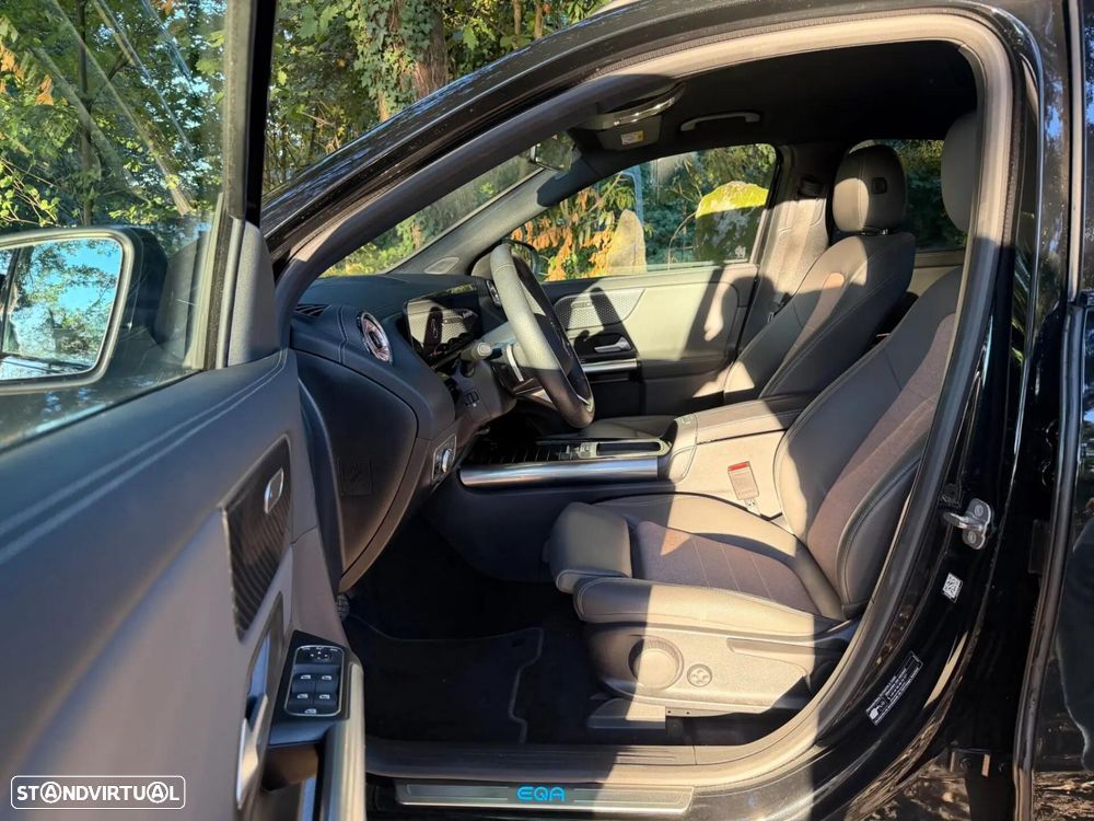 Mercedes-Benz EQA 300 4Matic AMG Line - 29