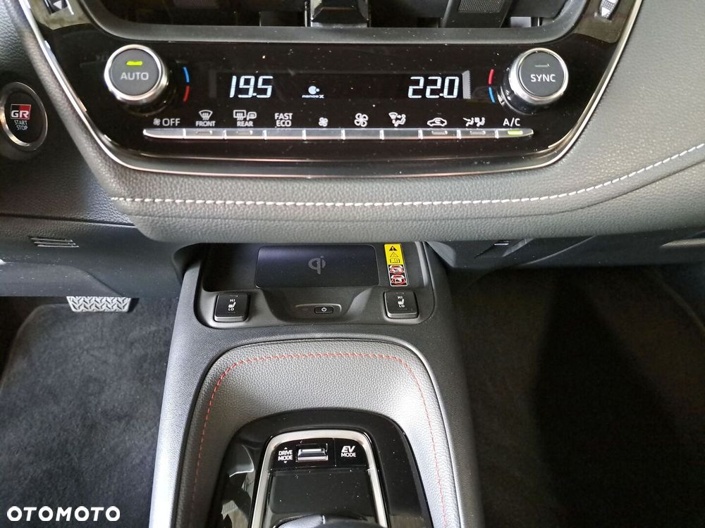 Toyota Corolla 2.0 Hybrid GR Sport - 28
