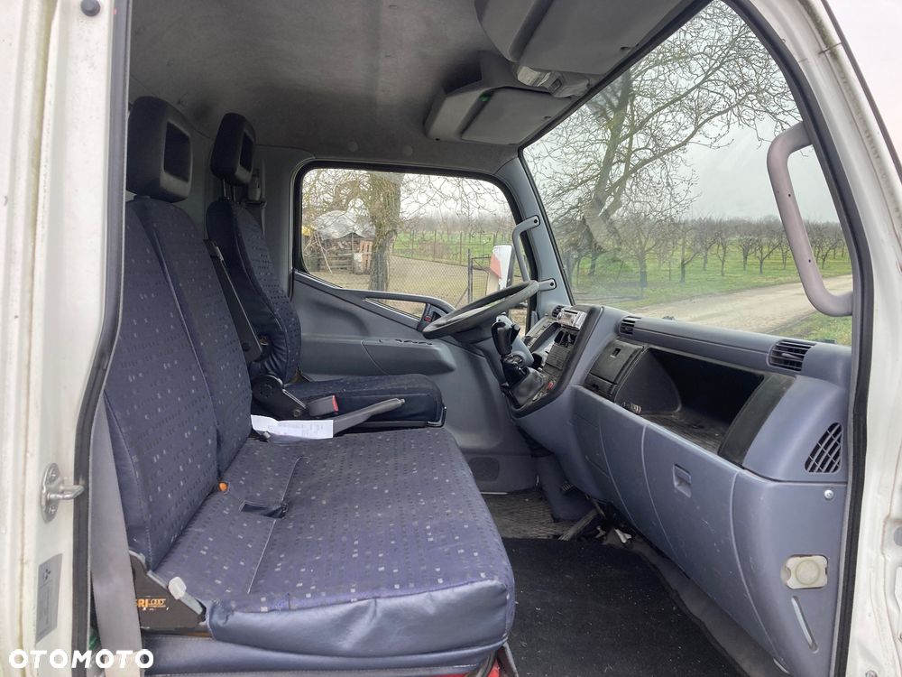 Mitsubishi Canter - 14