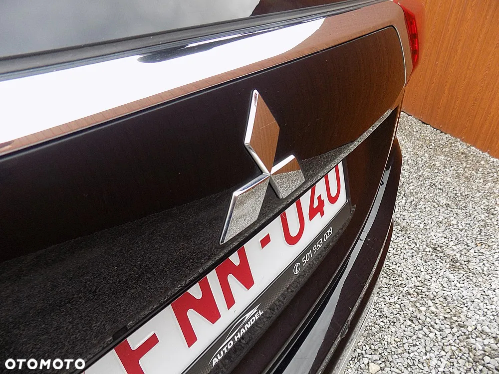 Mitsubishi Outlander 2.4 4WD Plug-In Hybrid Top - 35