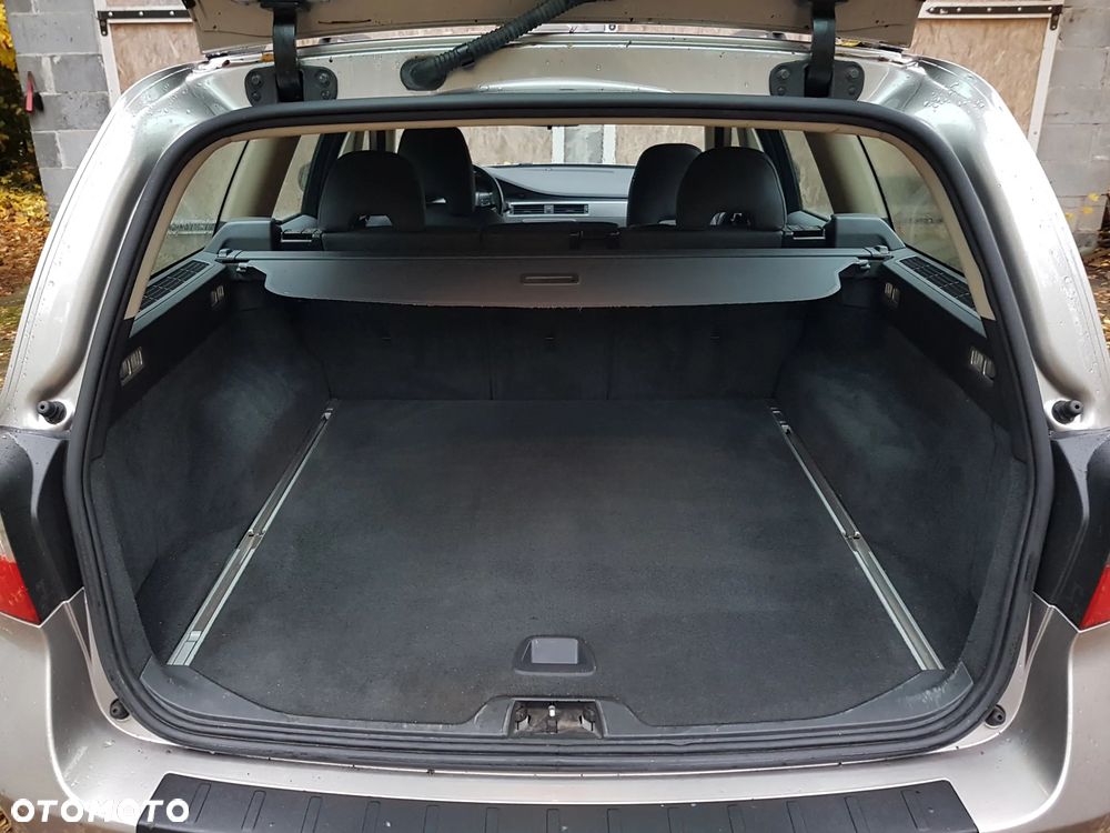 Volvo V70 2.0D Momentum - 13