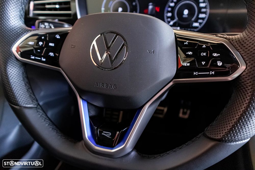 VW Touareg 3.0 TSI e-Hybrid R - 28