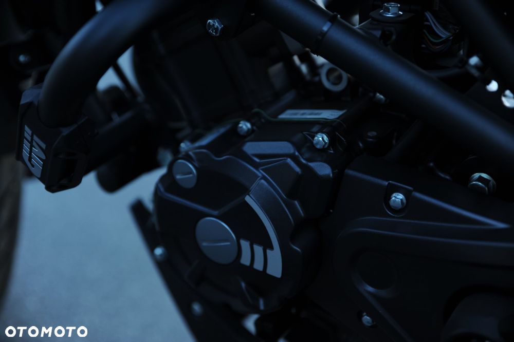 VOGE R125 - 12