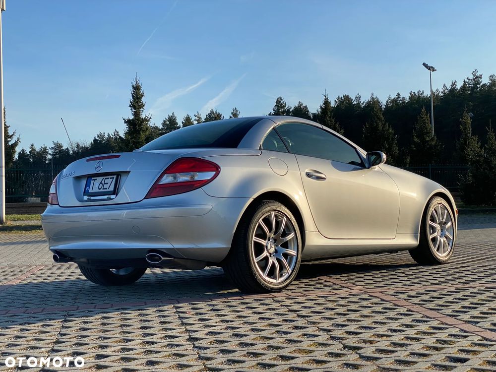 Mercedes-Benz SLK 350 7G-TRONIC - 25