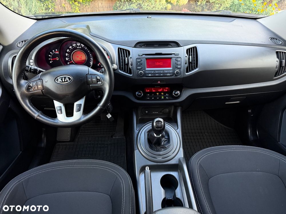Kia Sportage 2,0 CRDI AWD Vision - 24