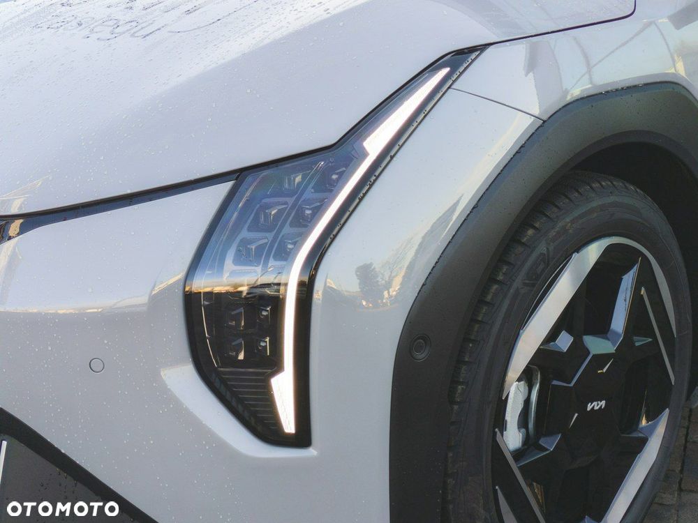 Kia EV4 - 10