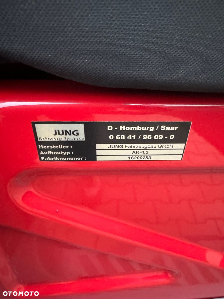 Mercedes-Benz Sprinter - 15