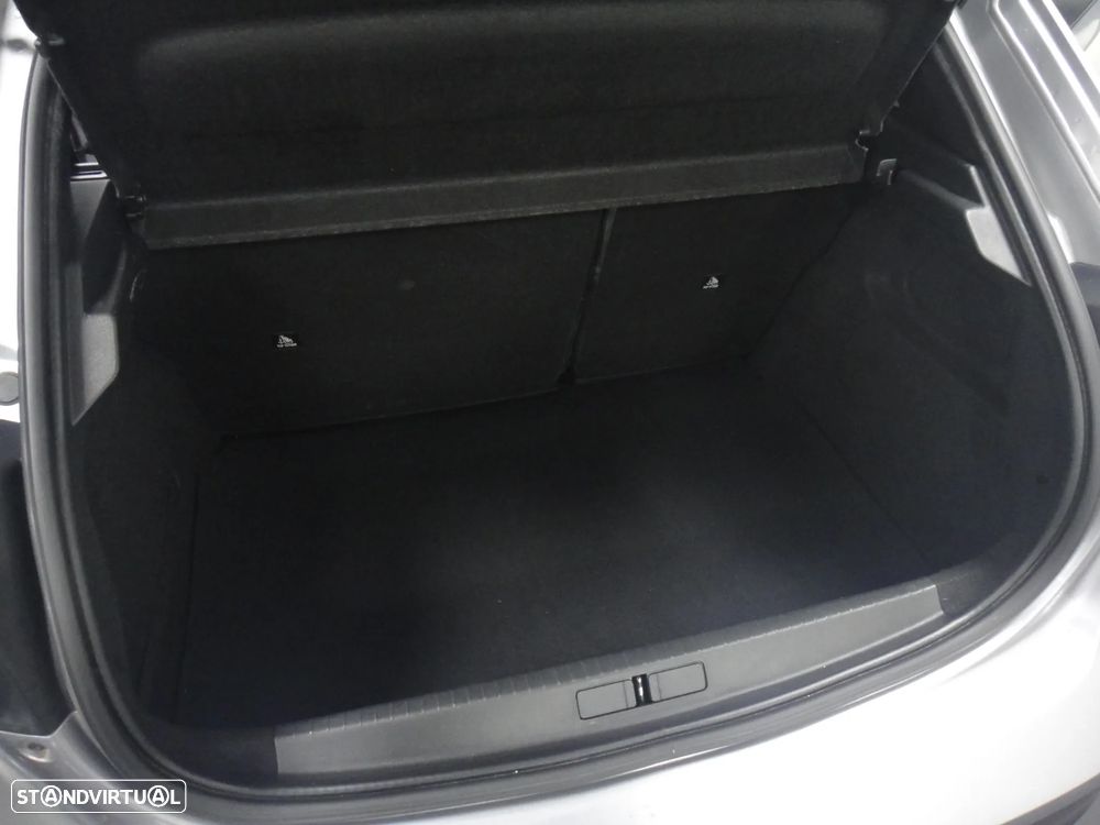 Peugeot 208 PureTech 130 EAT8 GT Pack - 17