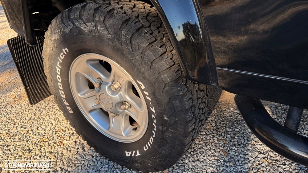 Land Rover Defender 90 2.5 TD5 Metal Top - 9