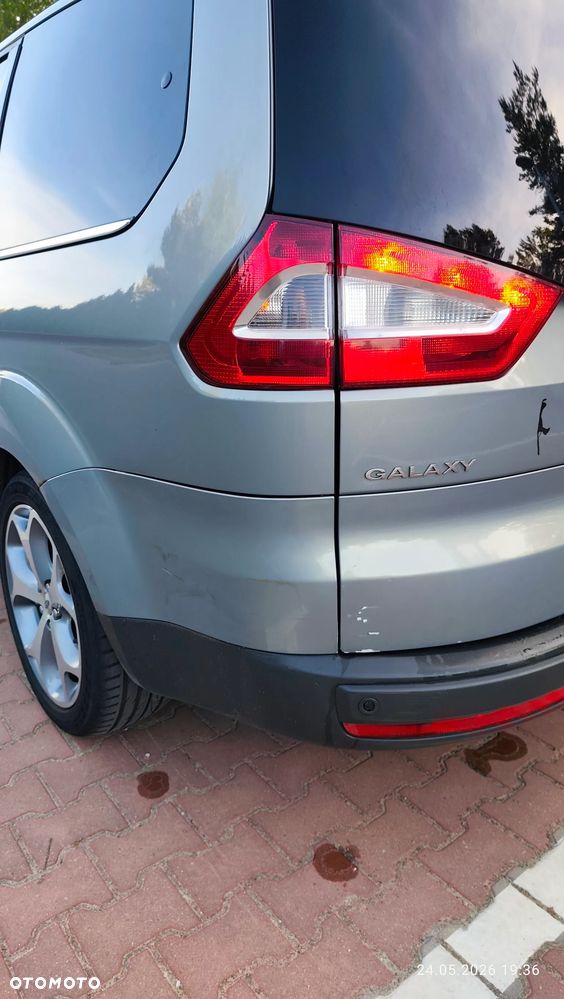 Ford Galaxy 2.2 TDCi DPF Titanium - 8