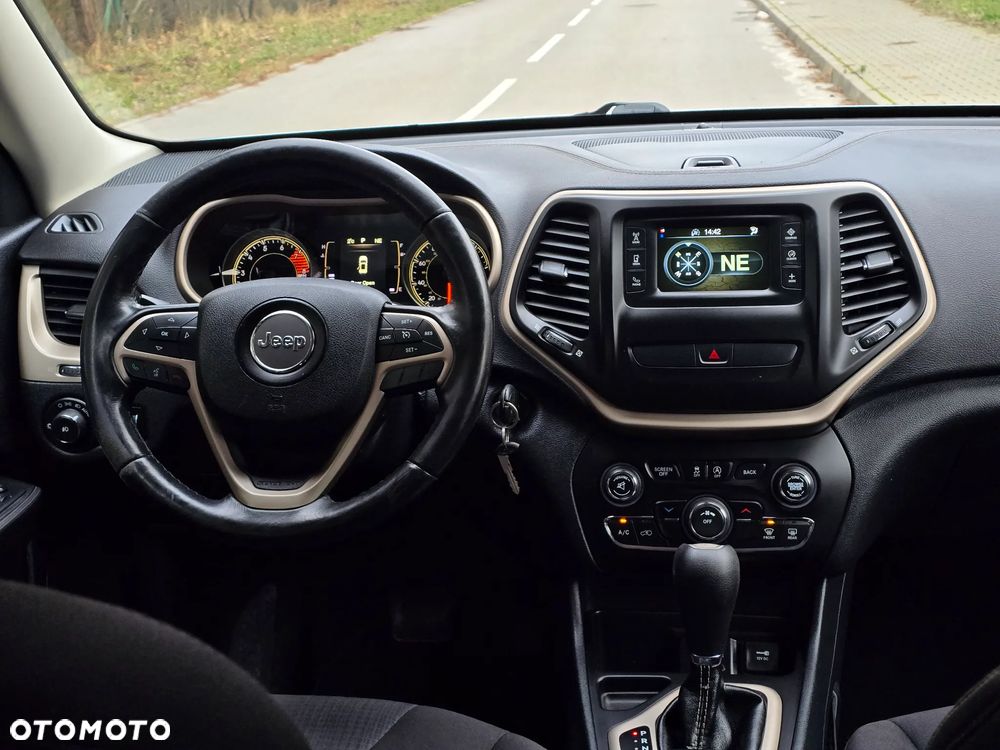 Jeep Cherokee 3.2 V6 Pentastar Active Drive I Automatik Limited - 25