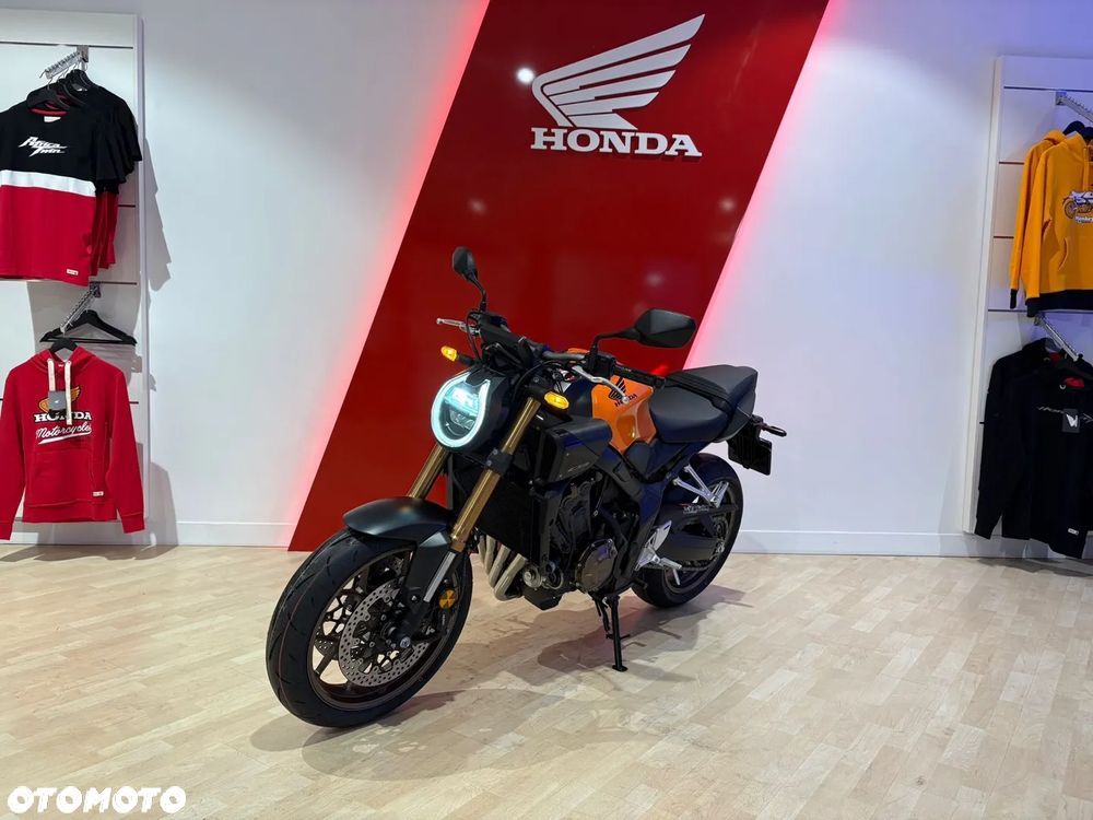Honda CB - 11