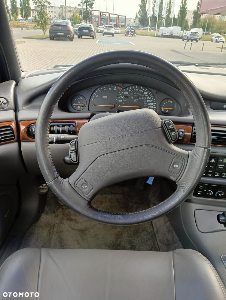 Chrysler Vision 3.5L - 21