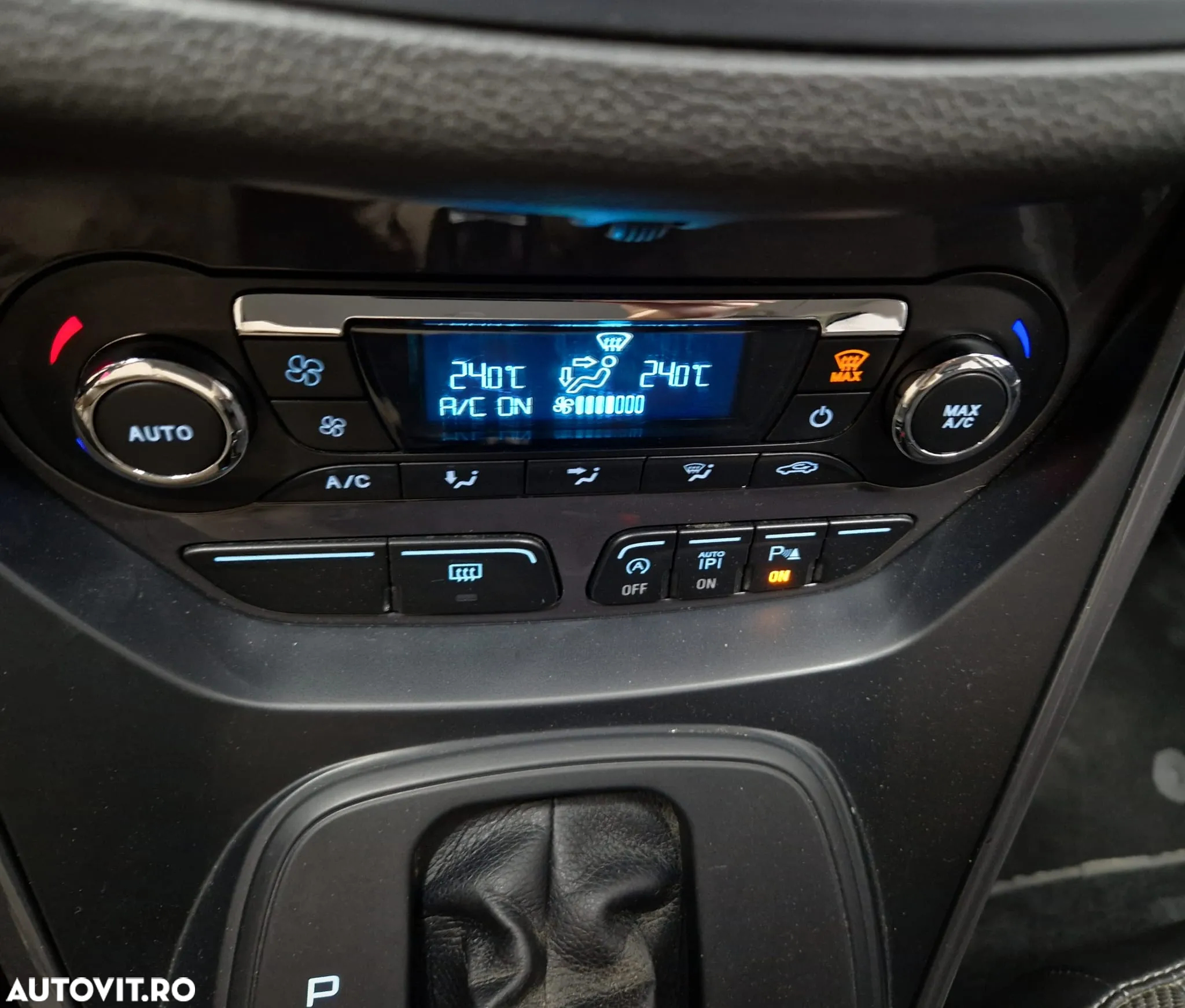 Ford Kuga 2.0 TDCi Powershift 4WD Trend - 20