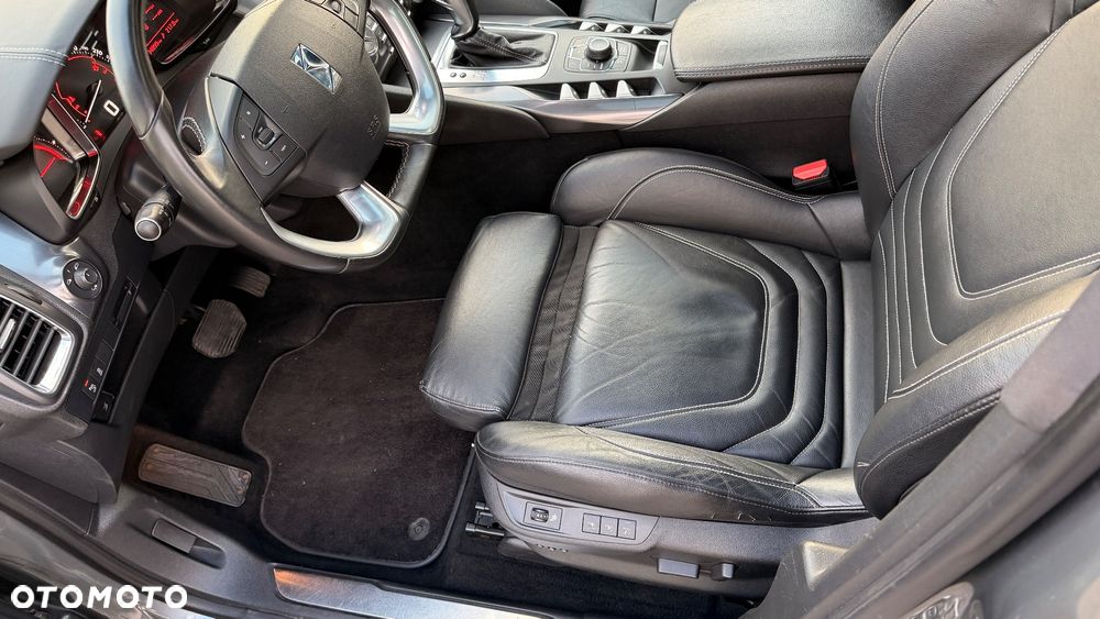 Citroën DS5 HDi 165 SportChic - 6