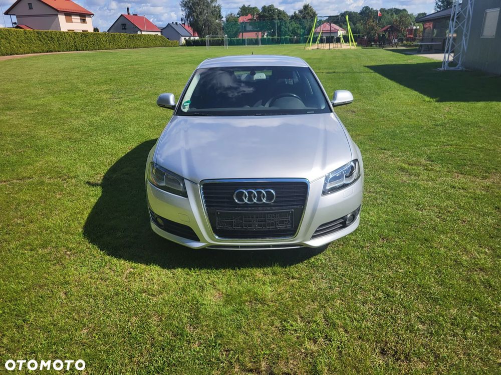 Audi A3 Sportback - 2