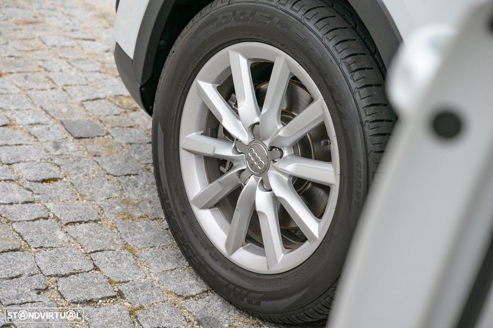Audi Q3 2.0 TDI Attraction - 16