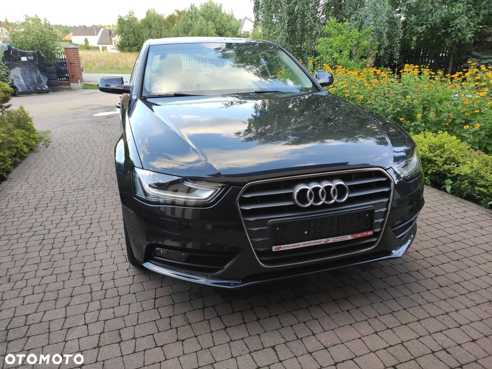 Audi A4 Limousine 2.0 TFSI Limited Edition - 2