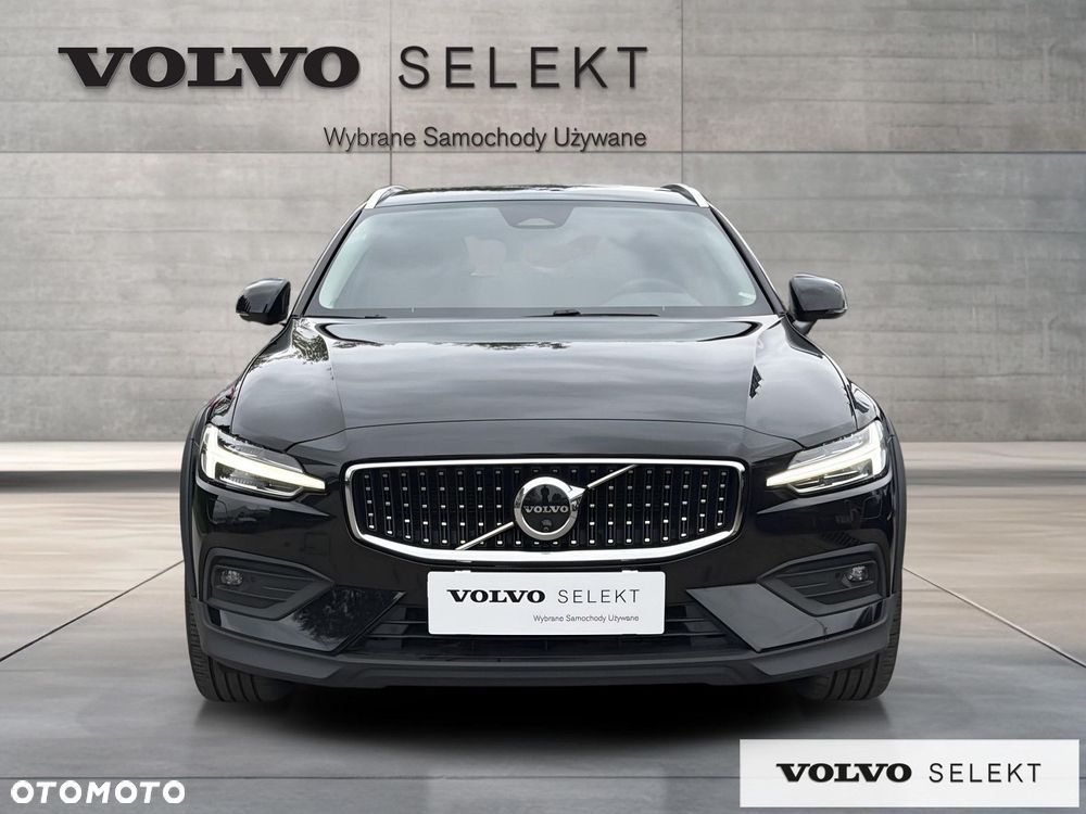 Volvo V60 Cross Country - 9