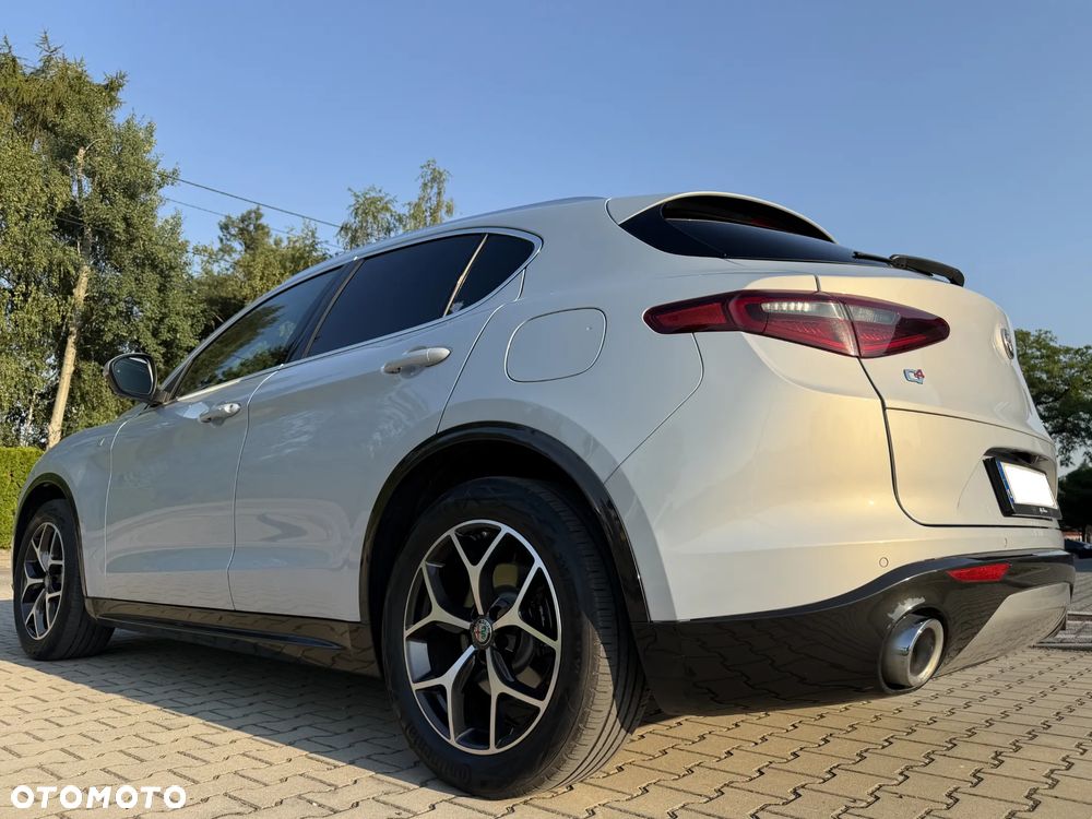 Alfa Romeo Stelvio 2.0 Turbo TI Q4 - 7