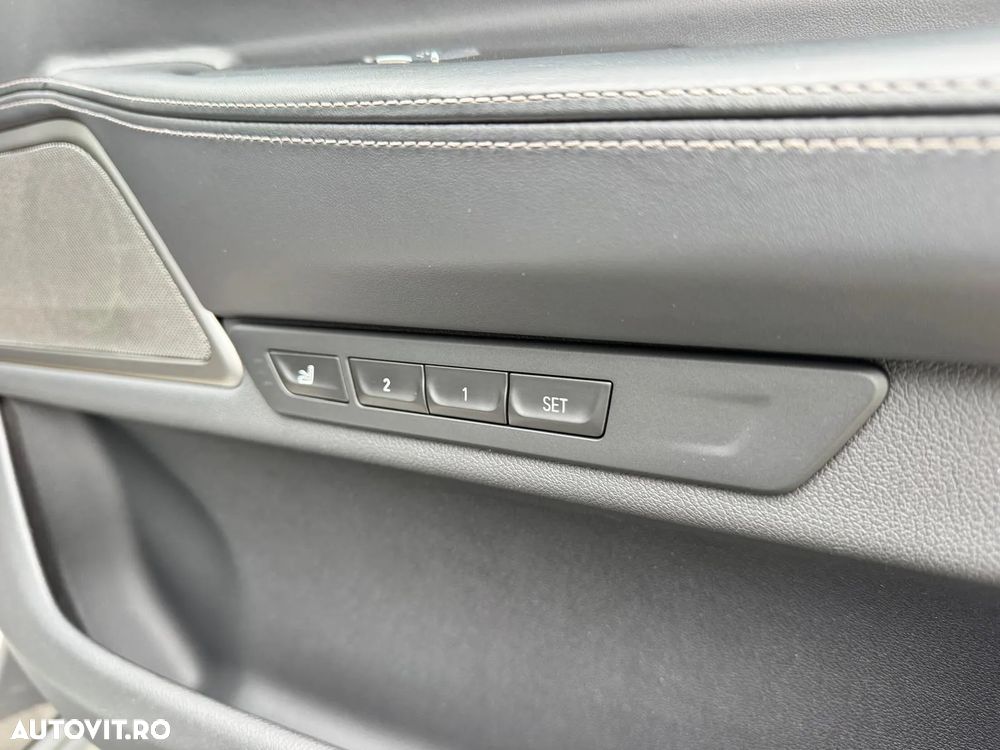 BMW Seria 7 730d xDrive MHEV - 19