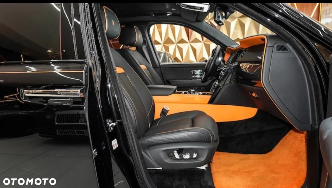 Rolls-Royce Cullinan Black Badge - 11