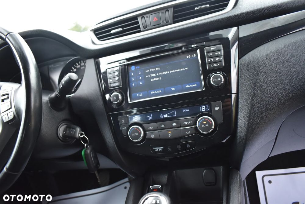 Nissan Qashqai 1.2 DIG-T N-Vision - 30