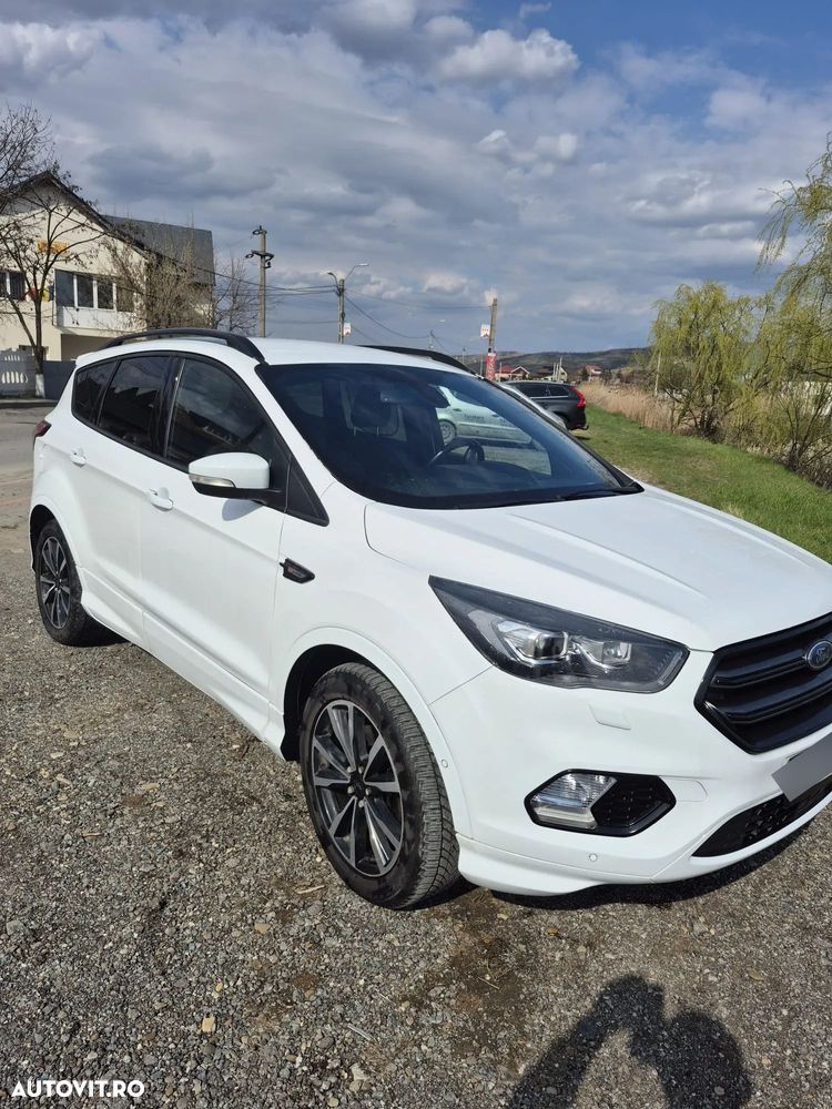 Ford Kuga 1.5 TDCi 2WD ST-Line - 2