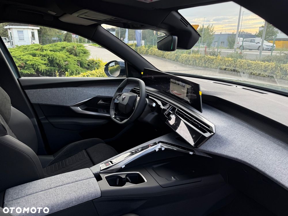 Peugeot 5008 1.2 PureTech mHEV GT Exclusive S&S e-DCS6 - 22