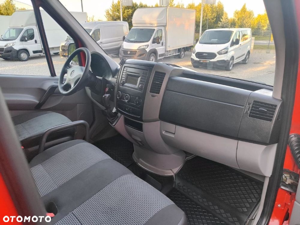 Mercedes-Benz SPRINTER - 14