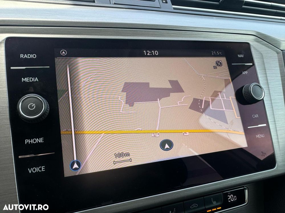 Volkswagen Passat 2.0 TDI DSG Advance - 23