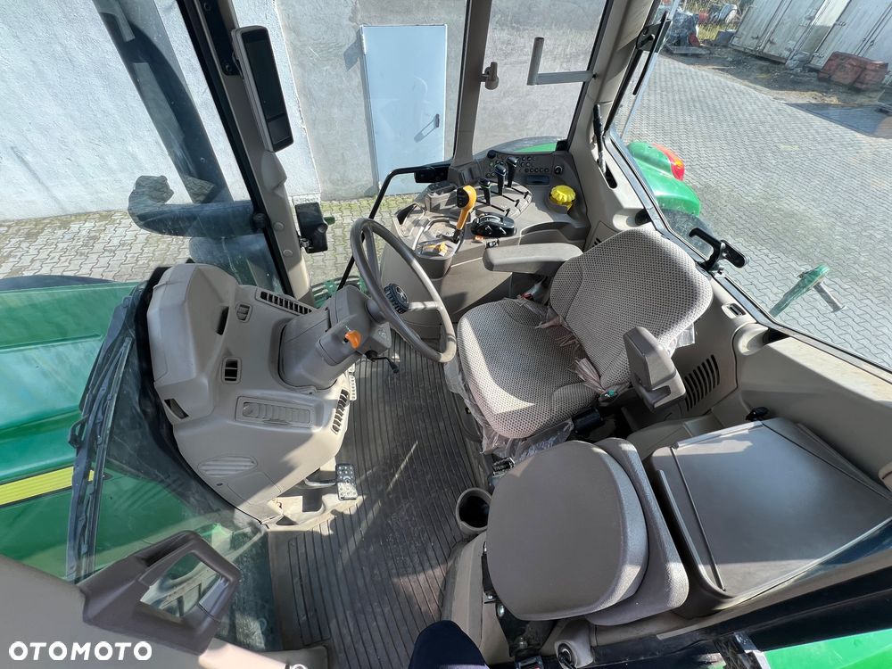 John Deere 6195M - 6