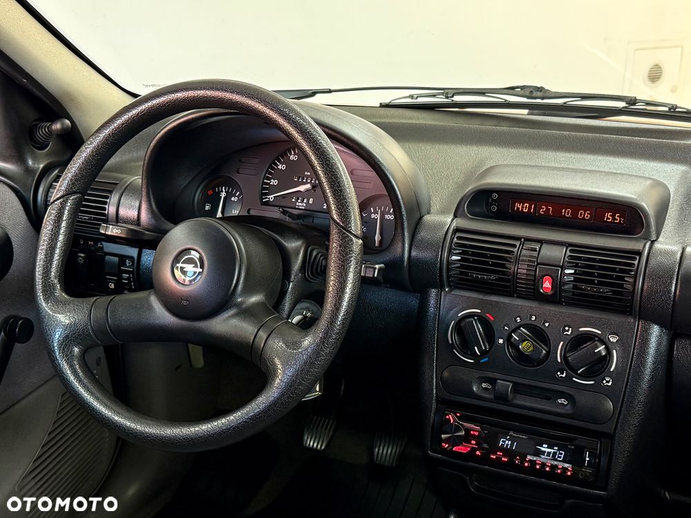 Opel Corsa - 9
