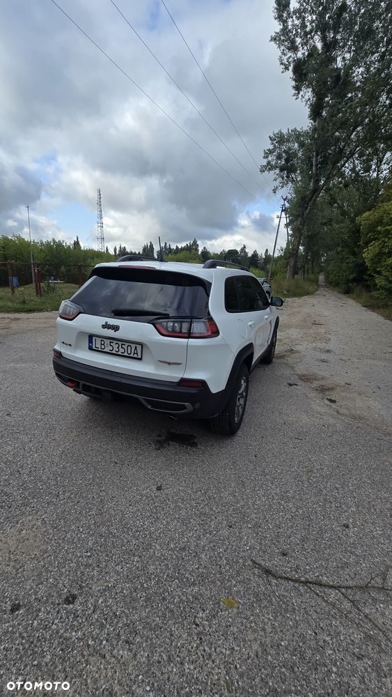 Jeep Cherokee - 3