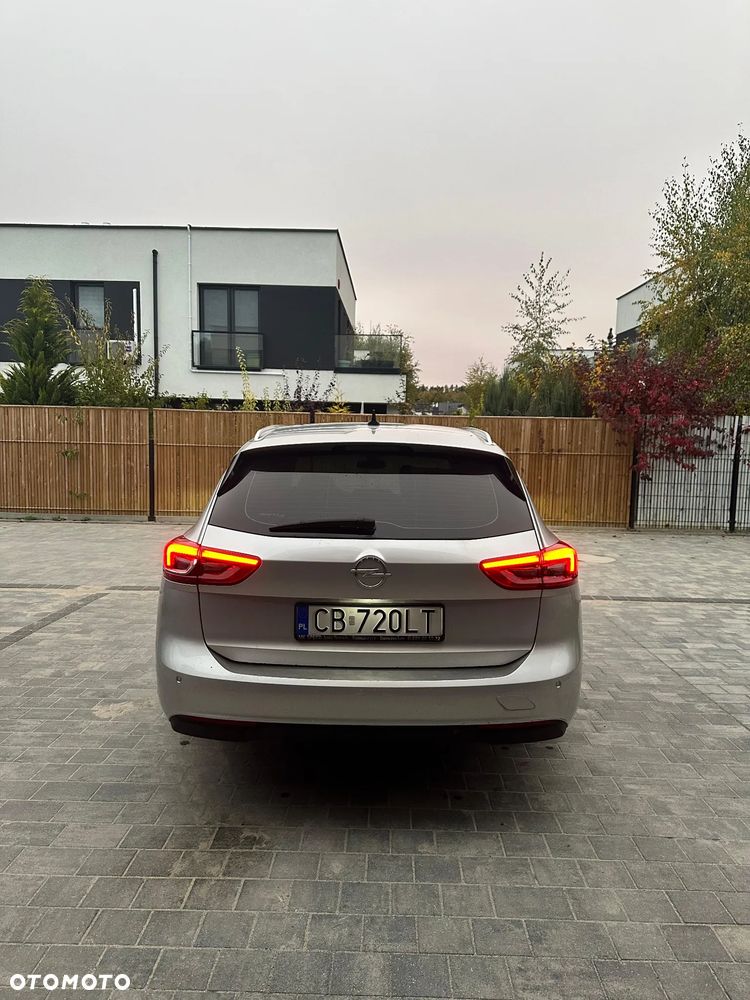 Opel Insignia - 10