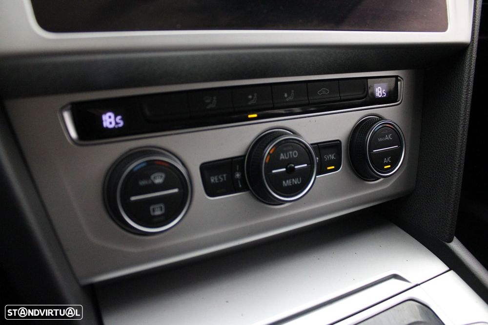 VW Passat Variant 2.0 TDi Business Package DSG - 20