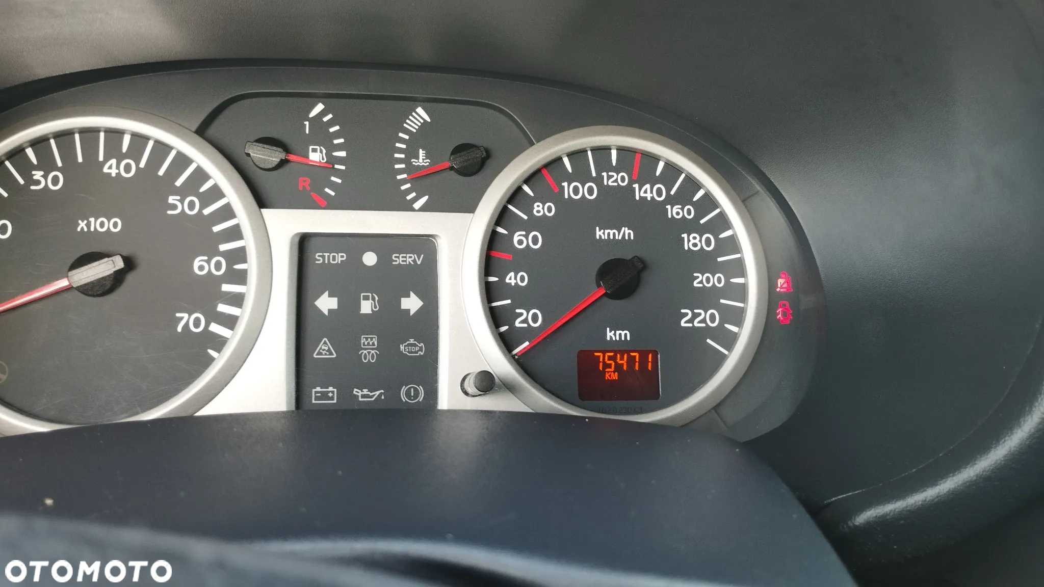 Renault Clio 1.2 16V 75 Collection - 11