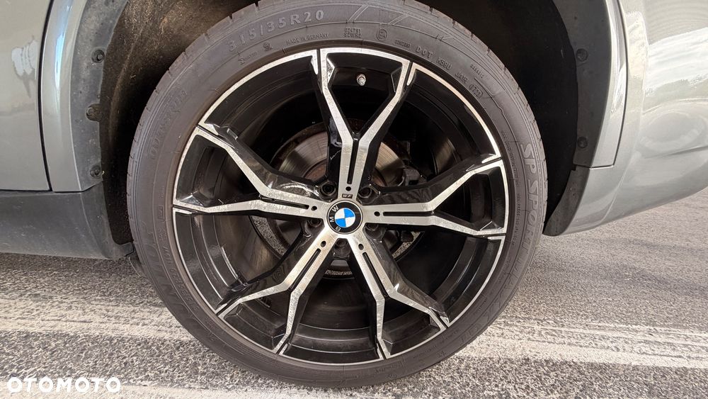 BMW X5 xDrive35i - 8