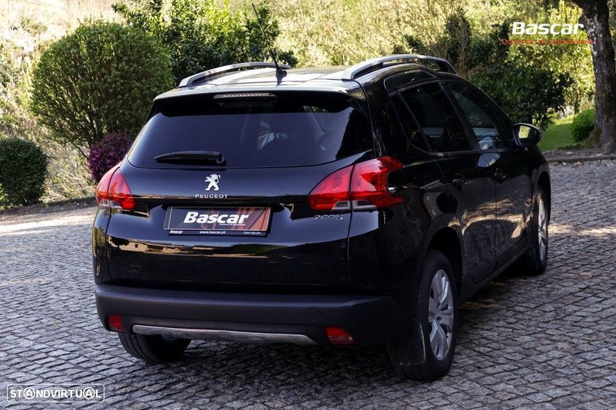 Peugeot 2008 1.2 PureTech Style - 5