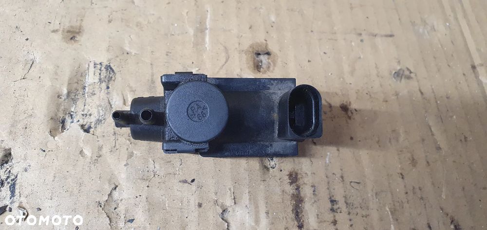 Zawór zaworek podciśnienia Audi A6 C6 2.7 TDI 059906628B - 3