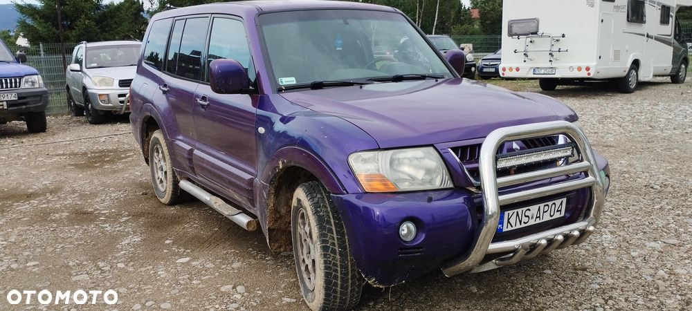 Mitsubishi Pajero - 1