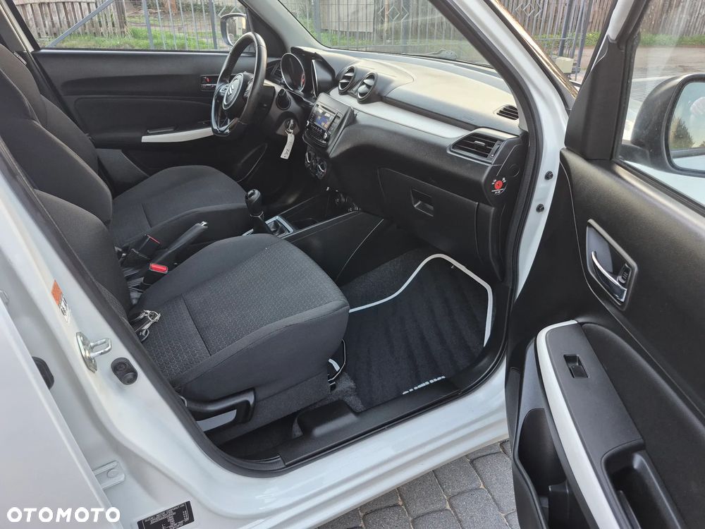 Suzuki Swift - 5