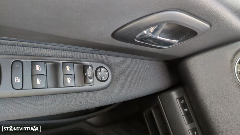 Peugeot 3008 1.6 BlueHDi Style - 10