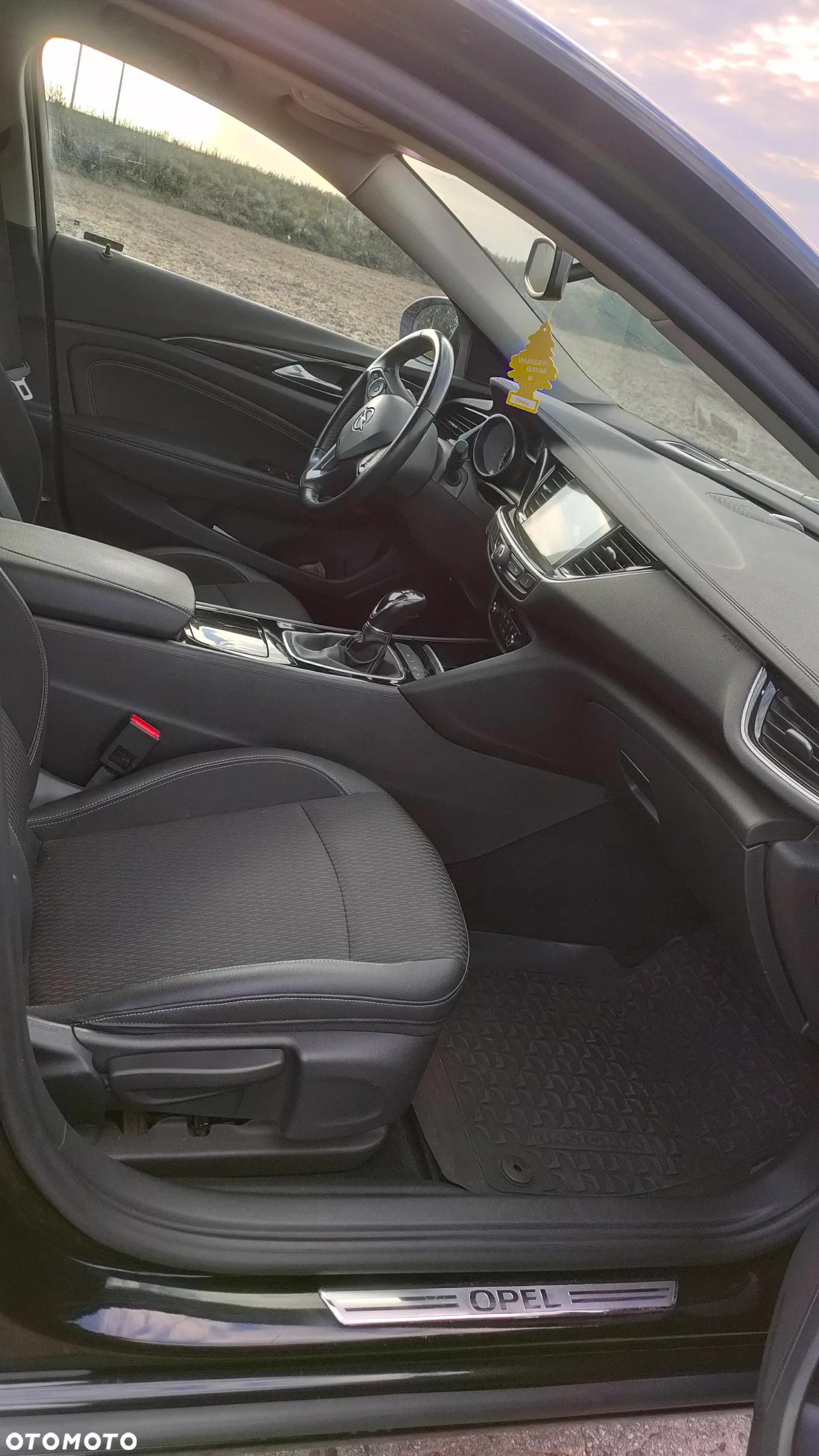 Opel Insignia 1.5 T Exclusive S&S - 15