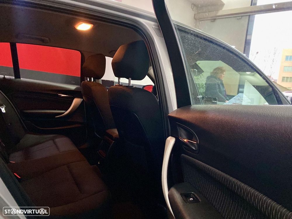 BMW 116 d Sport Line - 25