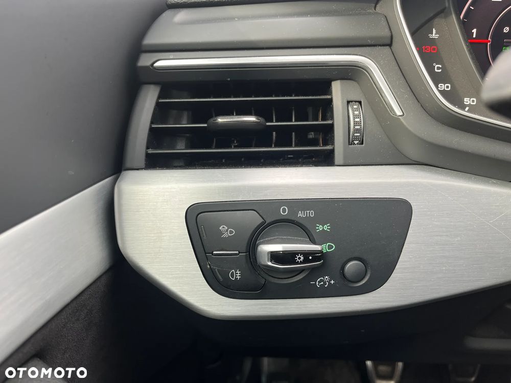 Audi A4 Avant 2.0 TDI DPF clean diesel quattro S line Sportpaket - 36