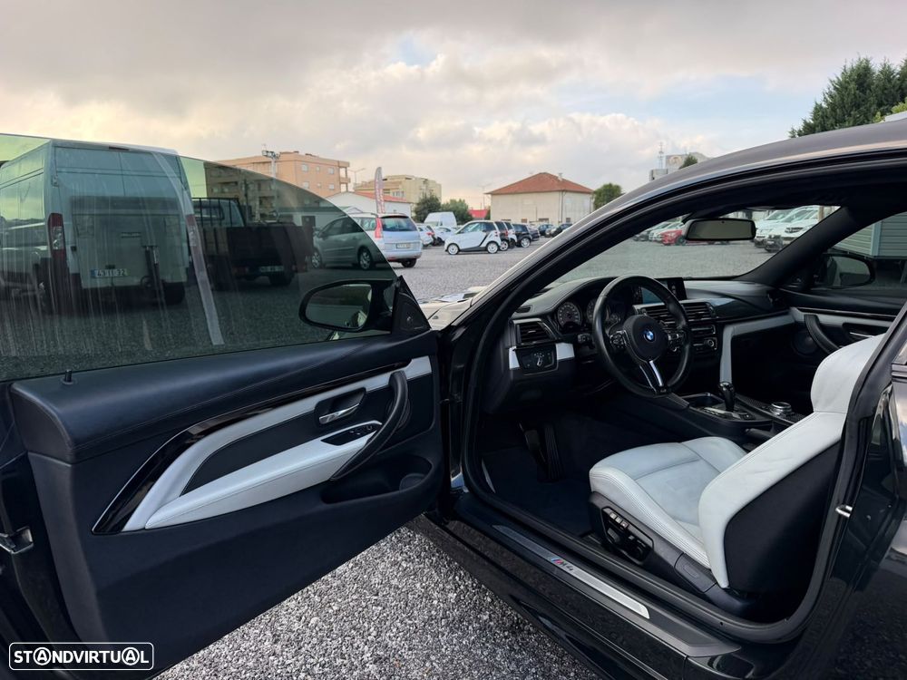 BMW M4 Auto - 15