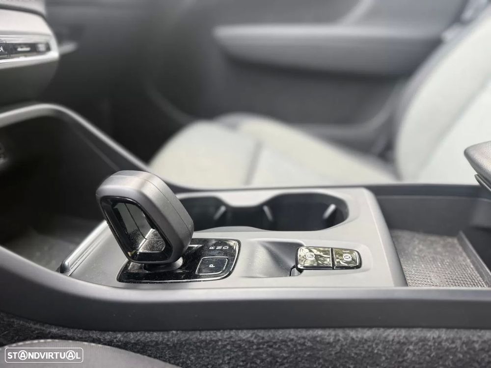 Volvo XC 40 1.5 T4 PHEV Core - 9